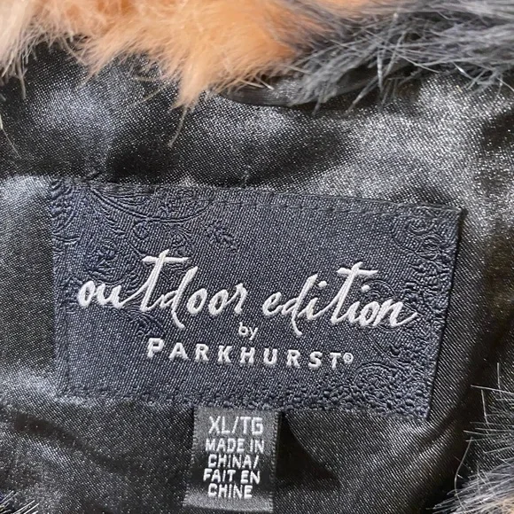 Outdoor Edition by Parkhurst Faux Fur Vest in Black, Pink and White XL (LD) - Picture 9 of 16